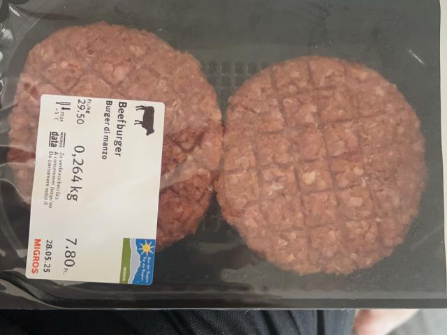 Beef Burger von cedii92 | Hochgeladen von: cedii92 Beef Burger von cedii92 | Hochgeladen von: cedii92