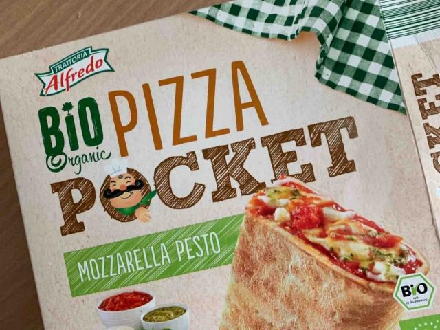 Pizza  Pocket, Mozzarella Pesto von Sara2901 | Hochgeladen von: Sara2901