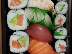 Big Happy Box , Sushi | Hochgeladen von: Maqualady Big Happy Box , Sushi | Hochgeladen von: Maqualady