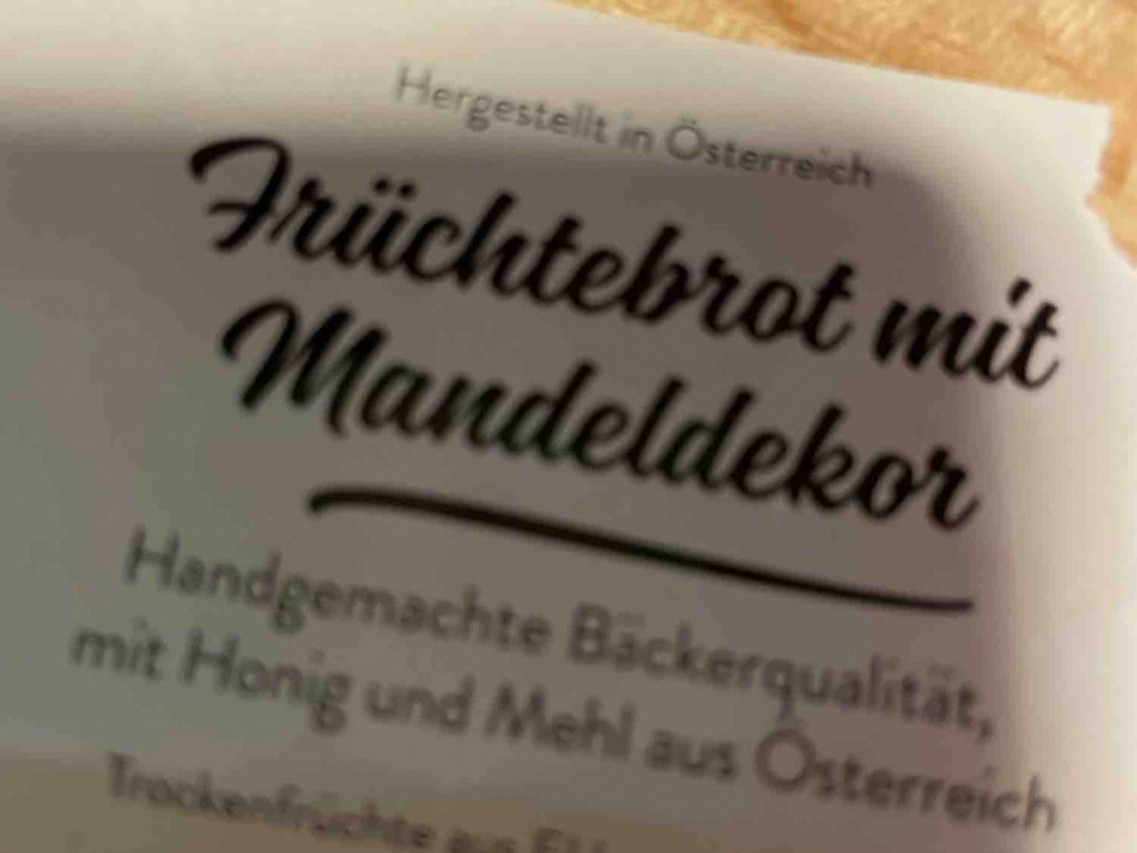 Früchtebrot mit Mandeldekor von Bine82 | Hochgeladen von: Bine82