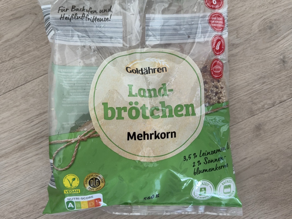 Landbrötchen Goldähren, Mehrkorn von JanCC | Hochgeladen von: JanCC Landbrötchen Goldähren, Mehrkorn von JanCC | Hochgeladen von: JanCC