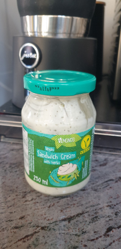 Vegan Sandwich Cream, with Herbs von V3n4tus | Hochgeladen von: V3n4tus