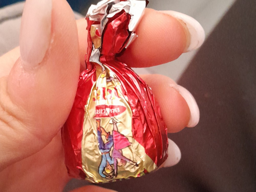 Hochgeladen von: bibiiiib