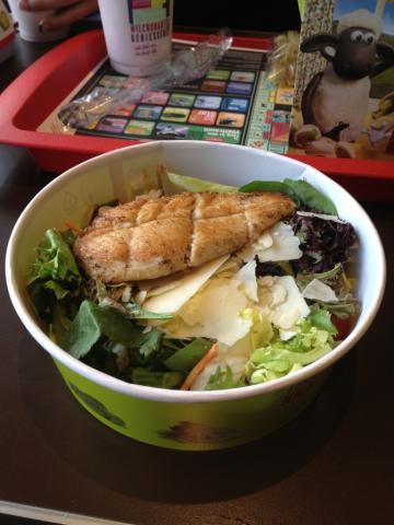Grilled Chicken Caesar Salad, mit Caesar Dressing | Hochgeladen von: hubatz
