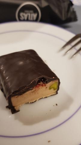 Vegan Protein Bar Pistazie Marzipan Sauerkirsch von Zimtkatze | Hochgeladen von: Zimtkatze