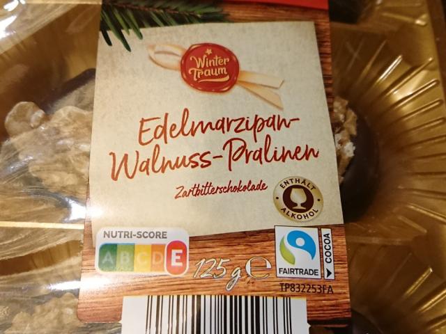 Walnuss Pralinen, Edelmarzipan von Kitty2021 | Hochgeladen von: Kitty2021