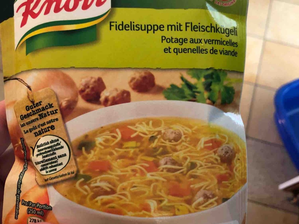 Suppe, Fideli mit Fleischkügeli von Caatiixx3 | Hochgeladen von: Caatiixx3