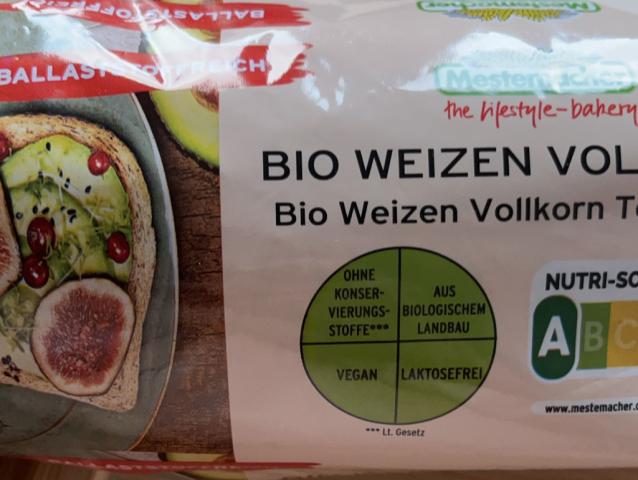 Uploaded by: LuluLuluLala Uploaded by: LuluLuluLala