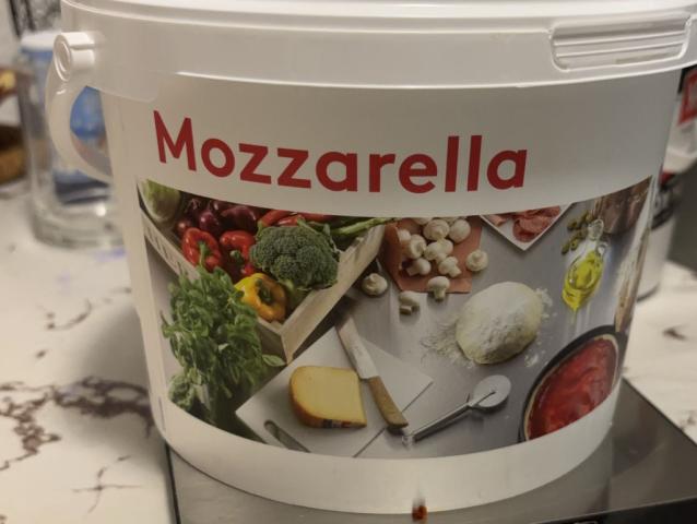 Hochgeladen von: Merwanooo