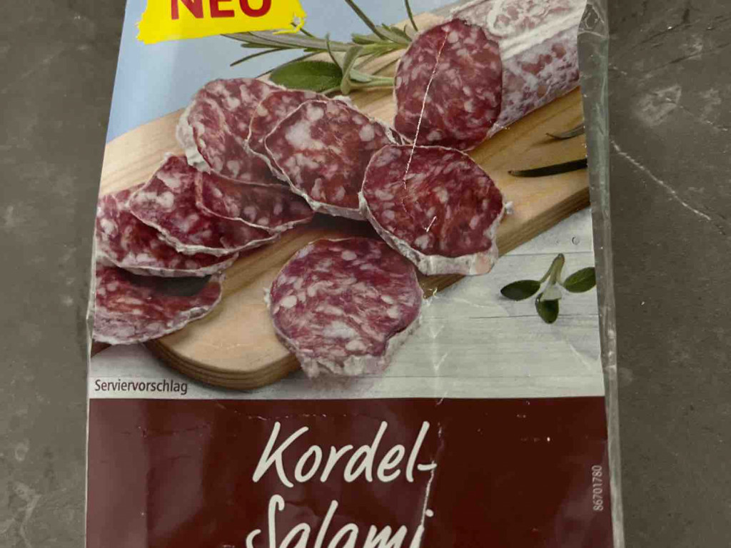 Kordelsalami edelschimmelgereift luftgetrocknet von Taranto1985 | Hochgeladen von: Taranto1985