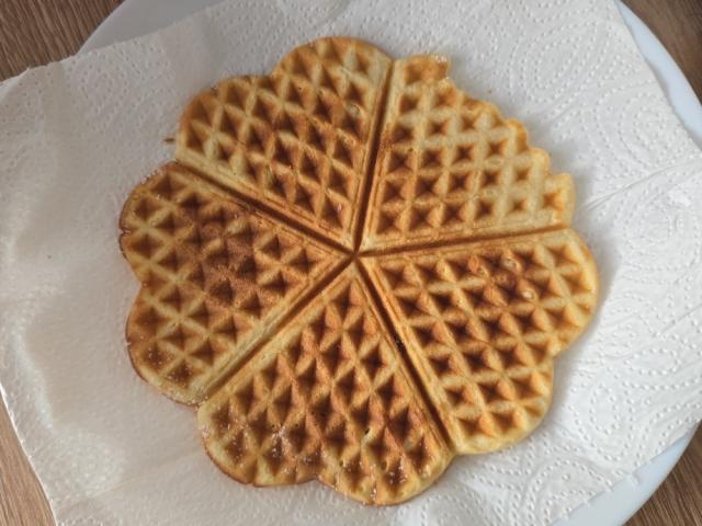 Hochgeladen von: OdessaMa