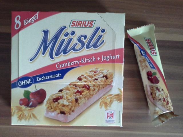 Sirius Müsli Riegel, Cranberry-Kirsch + Joghurt ohne Zuckerz | Hochgeladen von: pizza