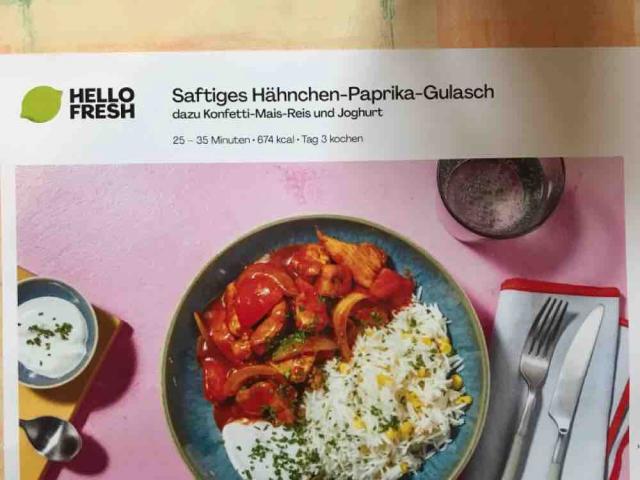 Saftiges Hähnchen-Paprika-Gulasch, dazu Konfetti-Mais-Reis und J | Hochgeladen von: Elocin2015