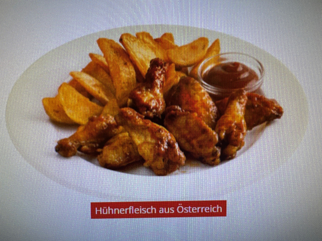 Chicken Wings mit Spicy Wedges mit Ketchup von CHM | Hochgeladen von: CHM