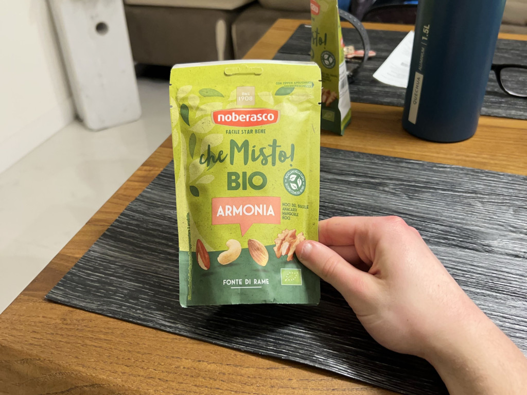 Hochgeladen von: georgedroyd