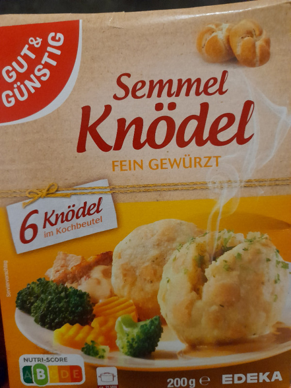 Semmel Knödel, Fein gewürzt von Kakaofuchs34 | Hochgeladen von: Kakaofuchs34