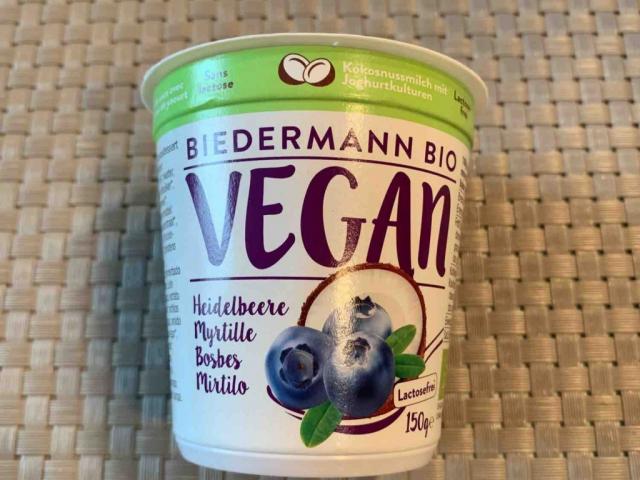 Vegan Joghurt mit Heidelbeere, Bio Fermeniertes Kokosdessert by  | Uploaded by: Szilvi