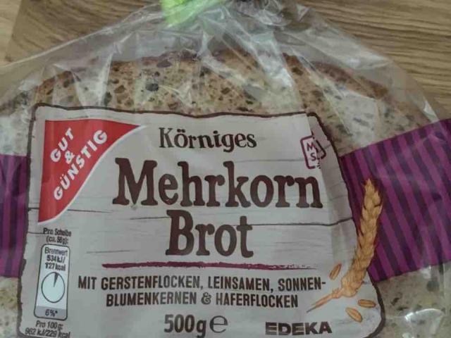 Körniges Mehrkornbrot von CaroRi92 | Hochgeladen von: CaroRi92