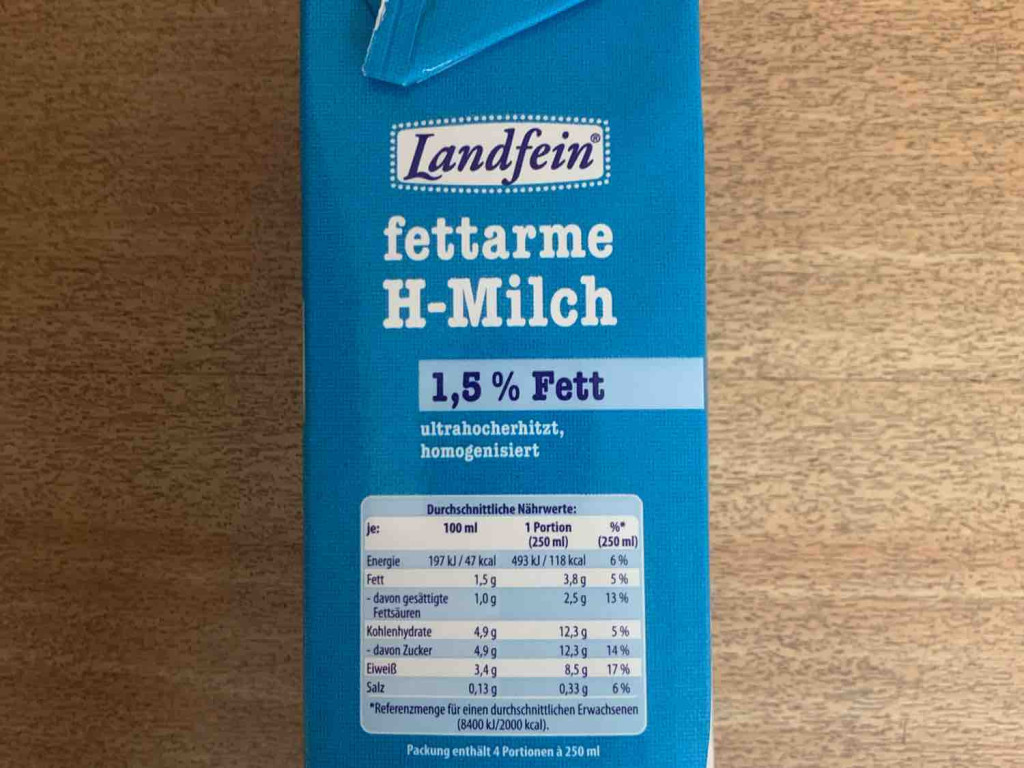 Milch, Landfein 1,5% by AlexMuffin | Hochgeladen von: AlexMuffin