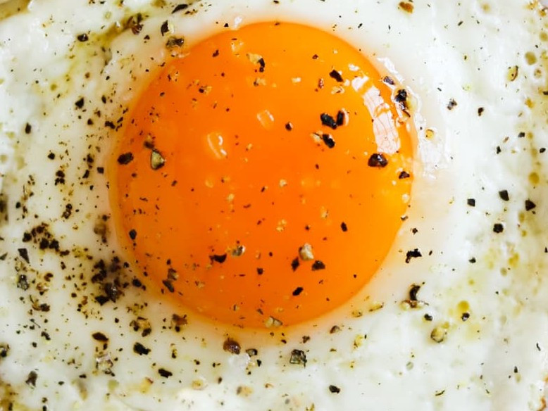 Egg fried, Sunny side up by priszetace | Hochgeladen von: priszetace