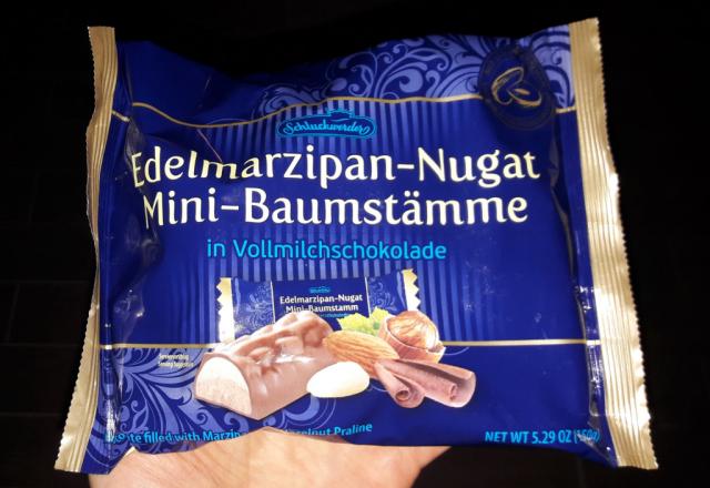 Schluckwerder Edelmarzipan-Nugat Mini-Baumstämme in Vollmilchsch | Hochgeladen von: Siope