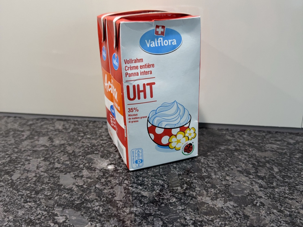 Vollrahm Valflora, 35 % Milchfett von Gertrud54 | Hochgeladen von: Gertrud54 Vollrahm Valflora, 35 % Milchfett von Gertrud54 | Hochgeladen von: Gertrud54