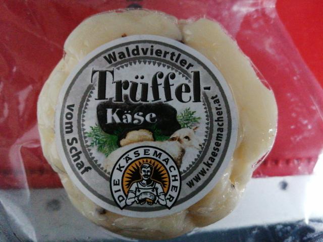 Waldviertler Trüffelkäse, Schafschnittkäse mit Trüffel im Käsete | Hochgeladen von: Glotzada