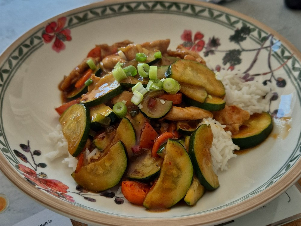 Orangen-Hähnchen aus Jasminreis, HelloFresh von k.mintert | Hochgeladen von: k.mintert Orangen-Hähnchen aus Jasminreis, HelloFresh von k.mintert | Hochgeladen von: k.mintert