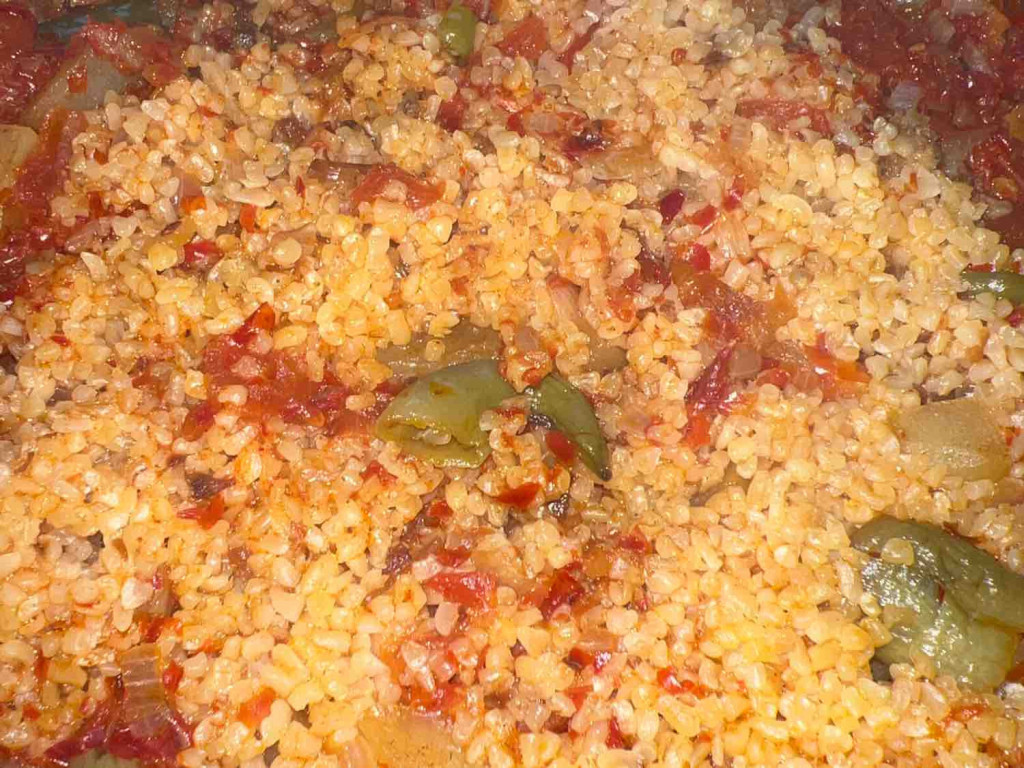 çoban pilavı, Bulgur von burcintuerk | Hochgeladen von: burcintuerk