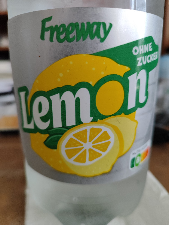 Lemon, ohne Zucker von Keira.48 | Hochgeladen von: Keira.48