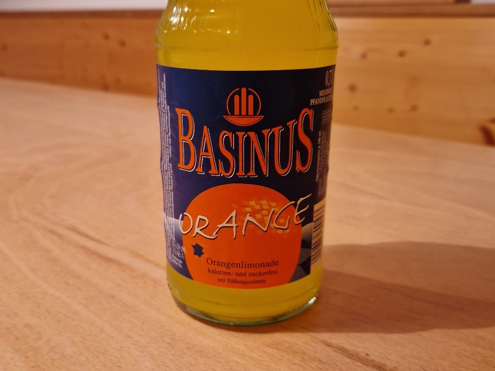 Hochgeladen von: Pini025