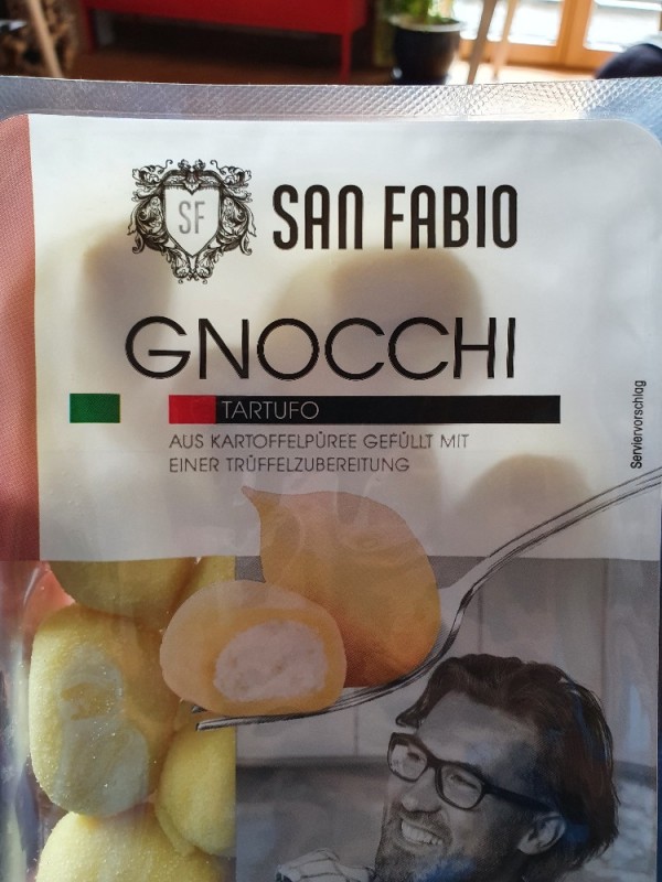 Gnocchi Tartufo, Aus Kartoffelbrei gefüllt mit einer Trüffelzube | Hochgeladen von: rockotronic655