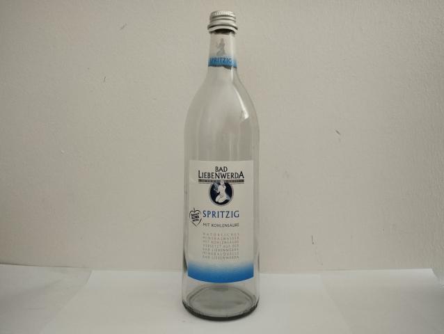 natürliches Mineralwasser, spritzig | Hochgeladen von: micha66/Akens-Flaschenking