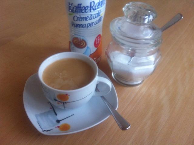 Kaffee mit Milch 1,5% und Zucker | Hochgeladen von: markbauer