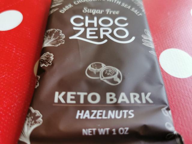 Dark Chocolate Keto Bark, Hazelnuts by cannabold | Hochgeladen von: cannabold