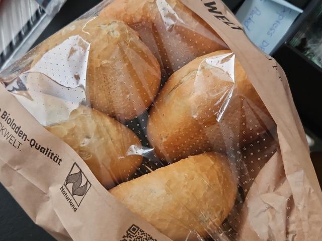 Hochgeladen von: Guelaydielöwin