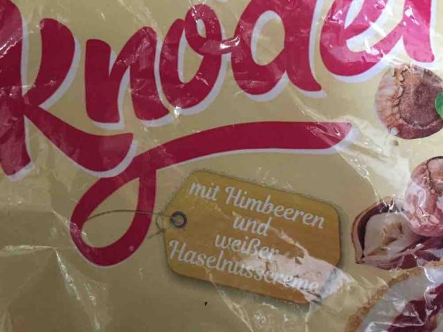 Knödel, mit Himbeeren und weißer Haselnusscreme von westwild | Hochgeladen von: westwild Knödel, mit Himbeeren und weißer Haselnusscreme von westwild | Hochgeladen von: westwild