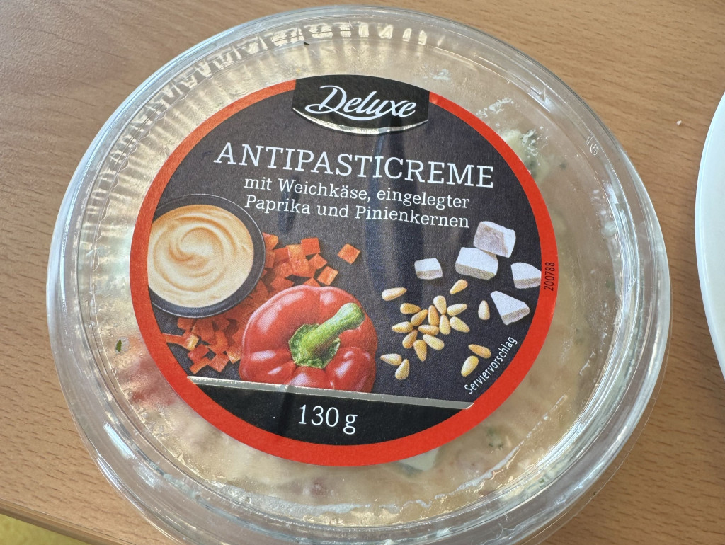 Antipasticreme, Weichkäse, eingelegter Paprika und Pinienkerne v | Hochgeladen von: RoseInWonderland Antipasticreme, Weichkäse, eingelegter Paprika und Pinienkerne v | Hochgeladen von: RoseInWonderland