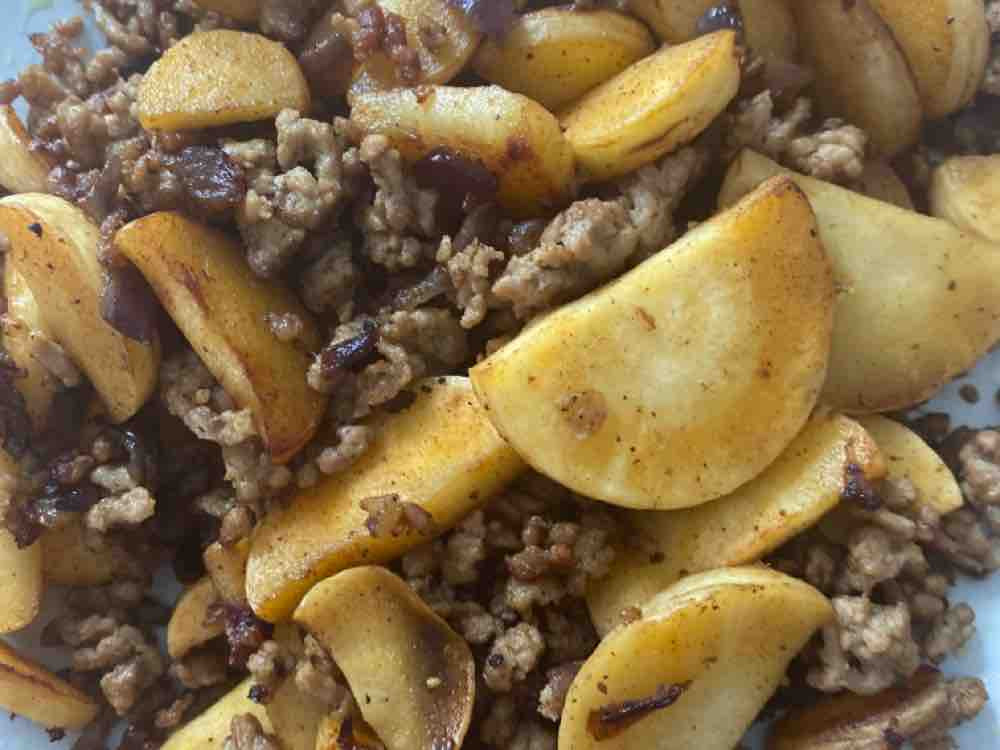 Hackfleisch Pfanne mit Bratkartoffeln nach Benni von cb380 | Hochgeladen von: cb380