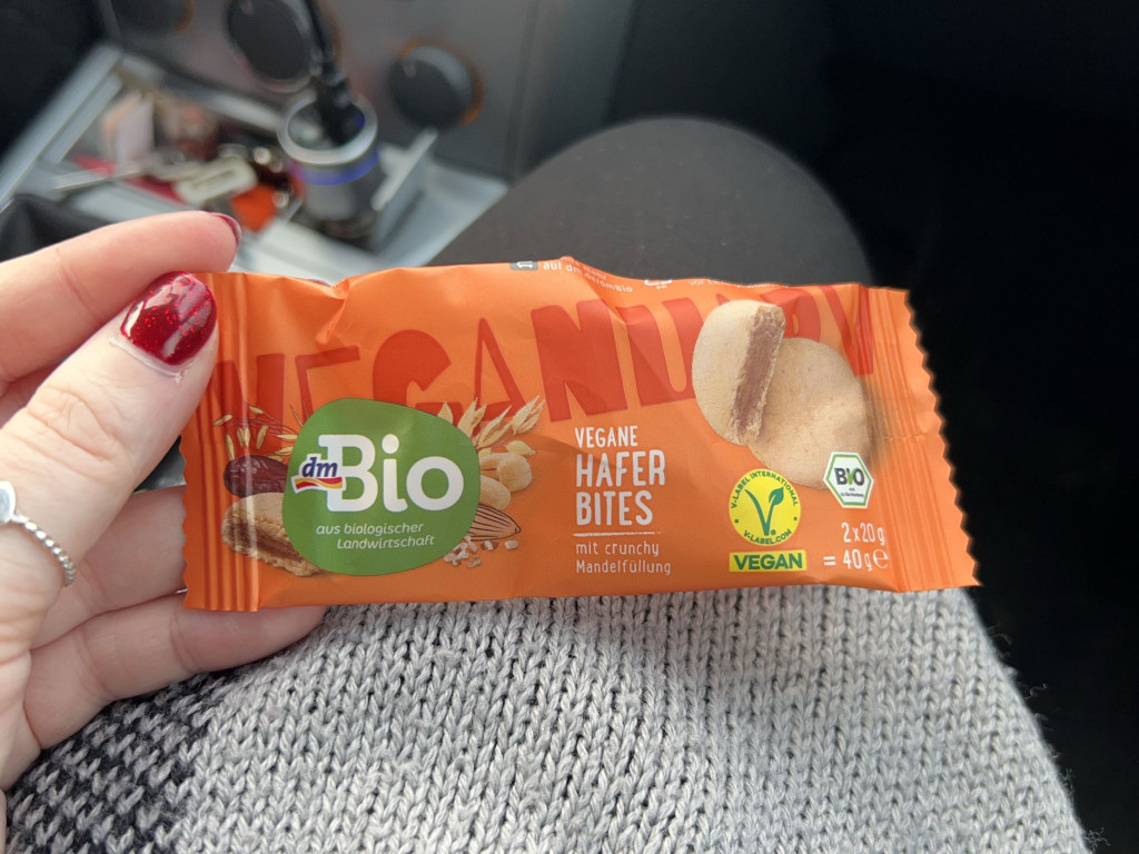 Hochgeladen von: alina092