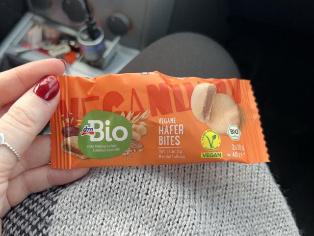 Hochgeladen von: alina092