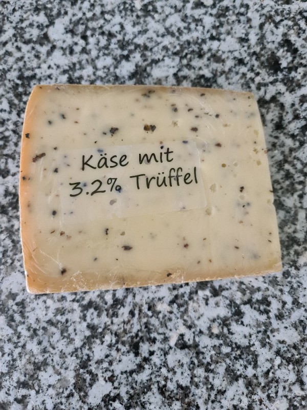 Käse mit Trüffel von Debbeli | Hochgeladen von: Debbeli