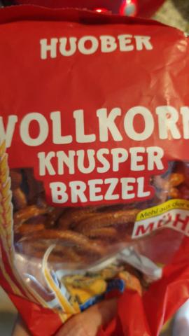 Vollkorn Knusper Brezel by etomniavanitas175 | Uploaded by: etomniavanitas175