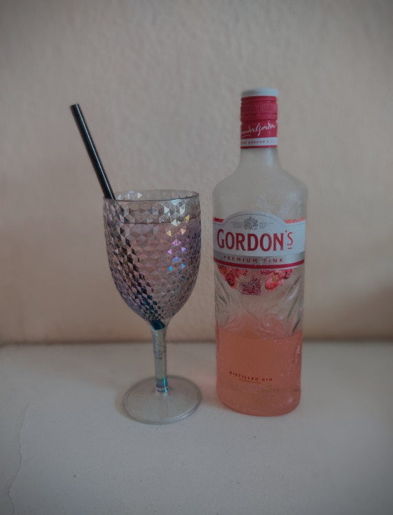 Gordons Premium Pink Gin 37.5%, Alkohol, Gin von madelinejmineu | Hochgeladen von: madelinejmineur