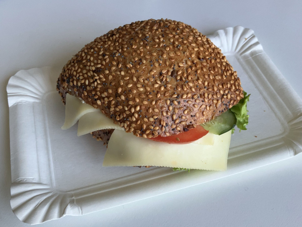 Knusperbrötchen mit Käse von JM.Fritz | Hochgeladen von: JM.Fritz Knusperbrötchen mit Käse von JM.Fritz | Hochgeladen von: JM.Fritz