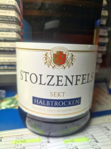 Stolzenfels Sekt , halbtrocken | Hochgeladen von: catcherberlin