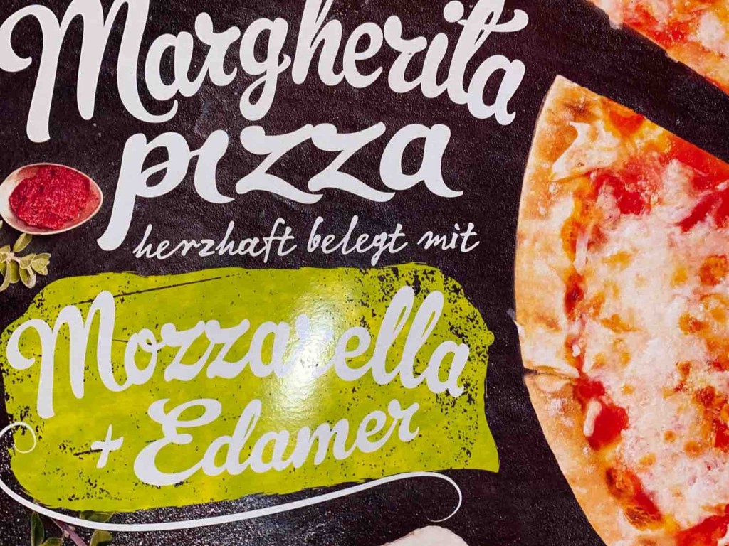 Pizza Margherita, Mozzarella + Edamer von Tsubasa1089 | Hochgeladen von: Tsubasa1089