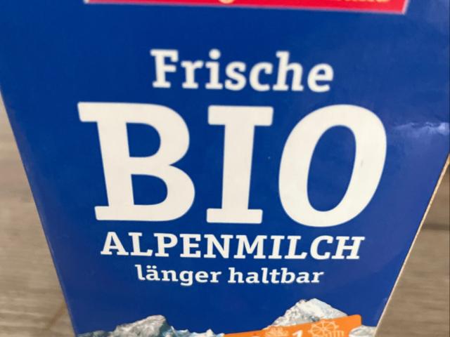 Frische Bio Alpenmilch, 1,5% Fett by MitchBu | Uploaded by: MitchBu Frische Bio Alpenmilch, 1,5% Fett by MitchBu | Uploaded by: MitchBu