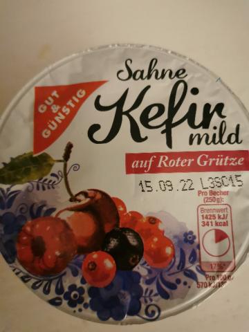 Sahne Kefir mild, auf Roter Grütze von hlzhs | Hochgeladen von: hlzhs