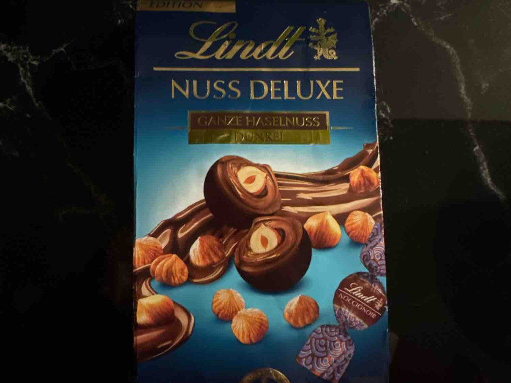 Lindt Nuss Deluxe Ganze Haselnuss Dunkel von NC13 | Hochgeladen von: NC13